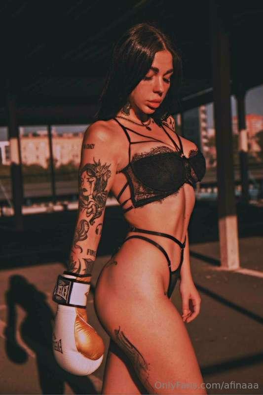 Femininity is manifested in many aspects of a woman's life.💖..