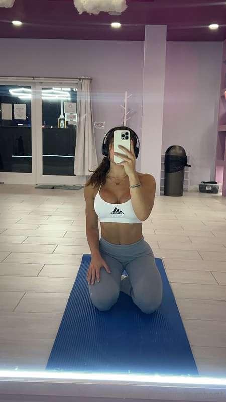 If you're not at the gym on monday then where are you 👅