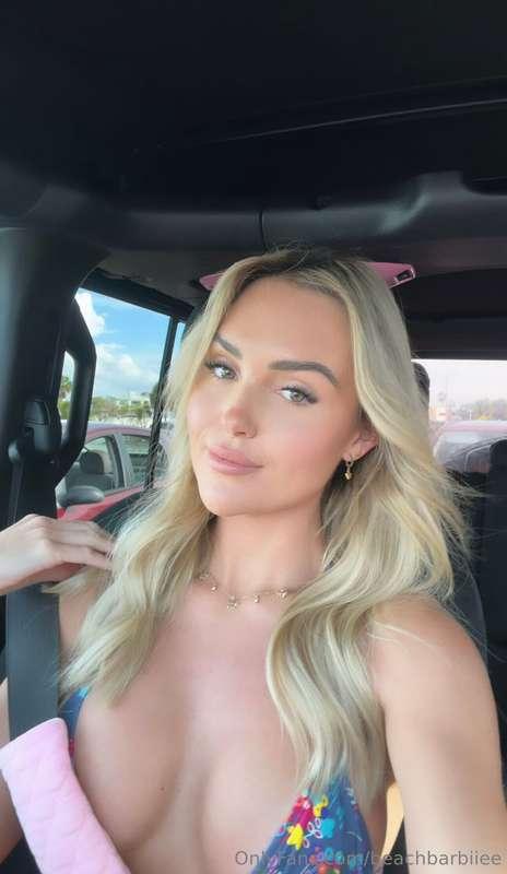 Happy Sunday 🥰