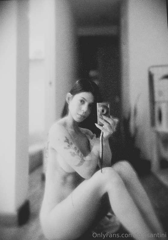 Lost in nostalgia, black and white always works for me 🤍🖤