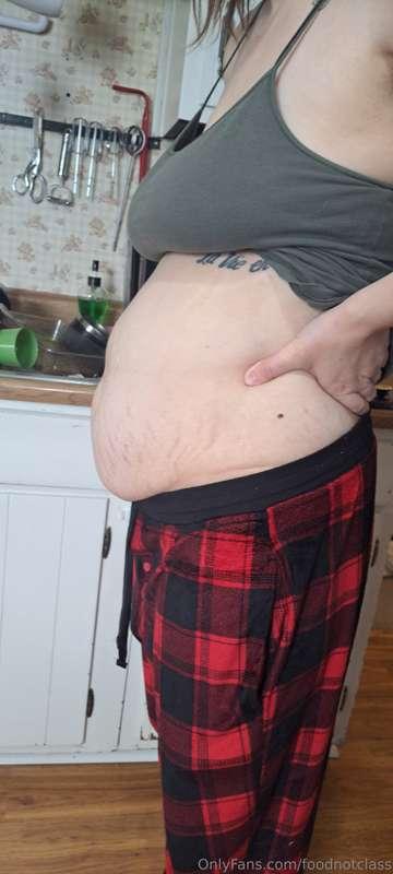 Mommy wants to fuuuck. I'm 16 weeks! What do you all want to..