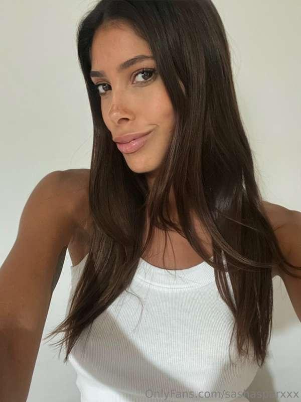 You’ve never seen someone this sexy and this dangerous befor..