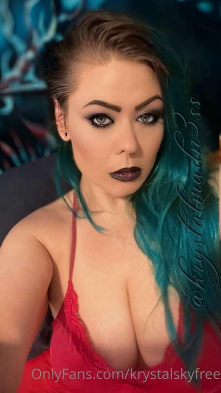 𝔏𝔬𝔬𝔨 𝔬𝔣 𝔱𝔥𝔢 𝔡𝔞𝔶! 😇😈