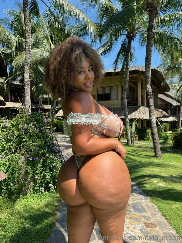 This is perfect for you to worship 🍑🍑💦💦