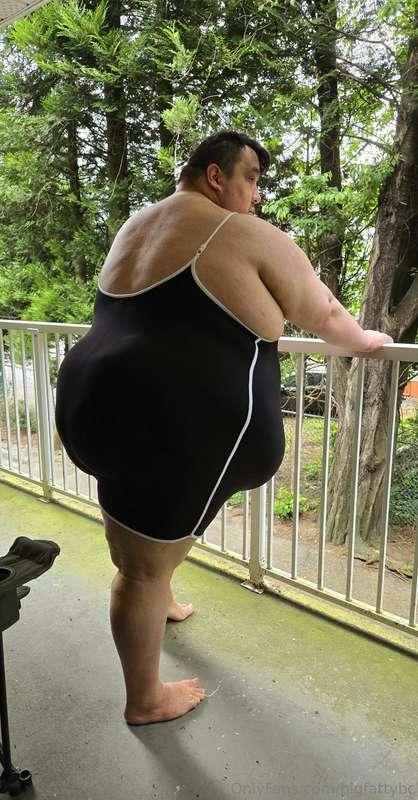 Now this is cute! I could wear this out and about haha