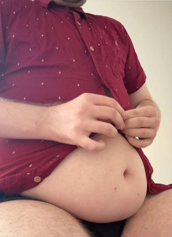 Outgrown shirt try on