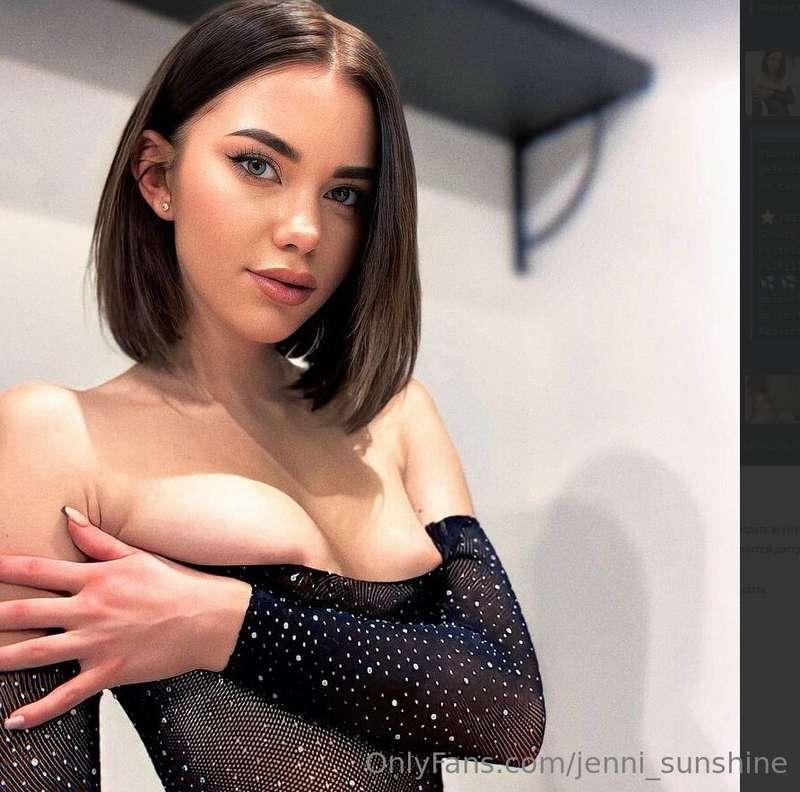 Stunning pretty slut with juicy tits @elenstarr loves kneadi..