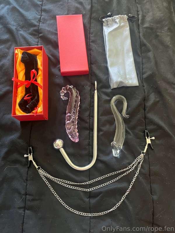Some toys I was recently gifted that I’ll be using for conte..