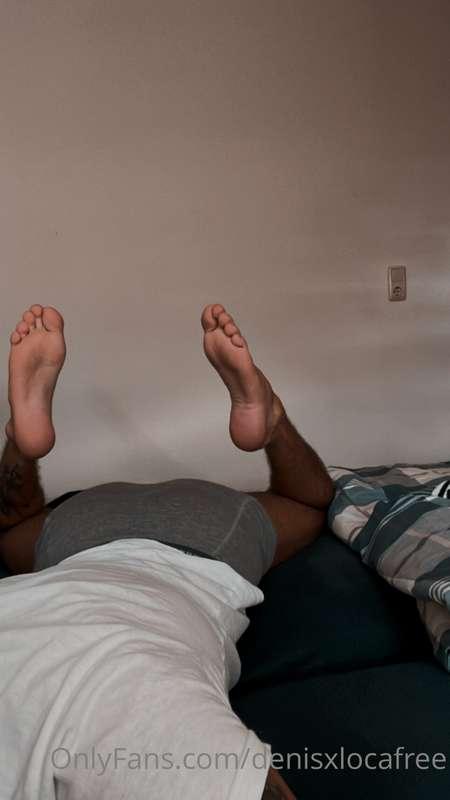 good night babe 💦🥵 w/ underwear or nude ?!? 😏