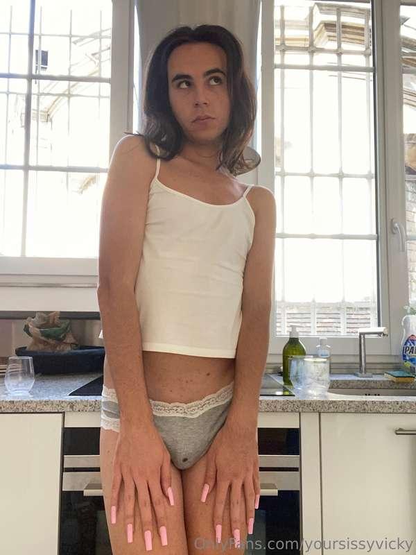 yoursissyvicky image #0