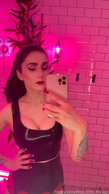 Just nice backstage  photos 💖 #fyp #latex #kinky #fetish #goddess #selfies #boobs  #nsfw
