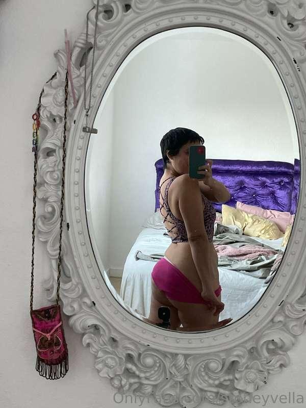 What a happy rainy Friday. Perfect for getting my freak on.