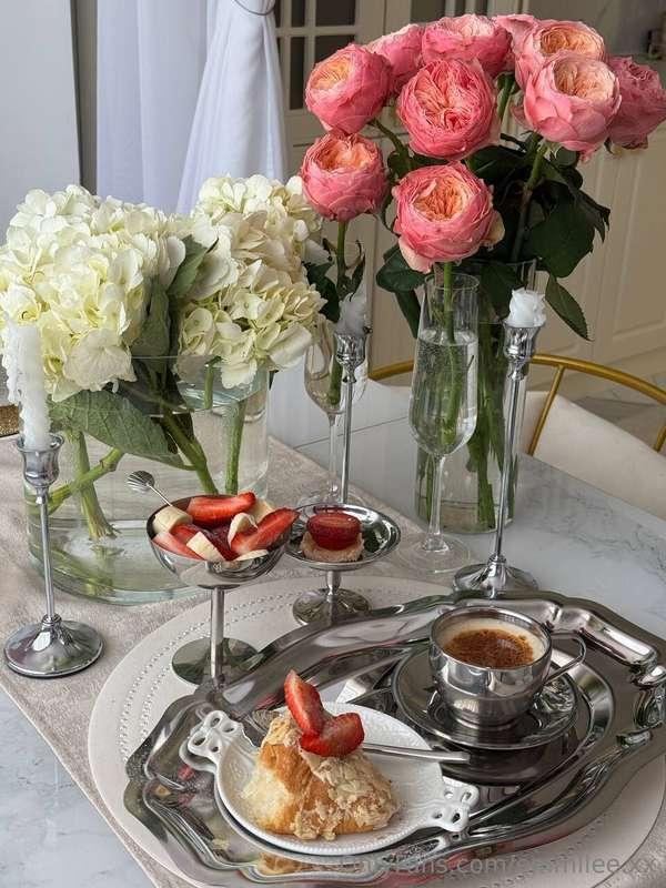 Starting the day with a touch of luxury 🍓🥐 What's your favor..