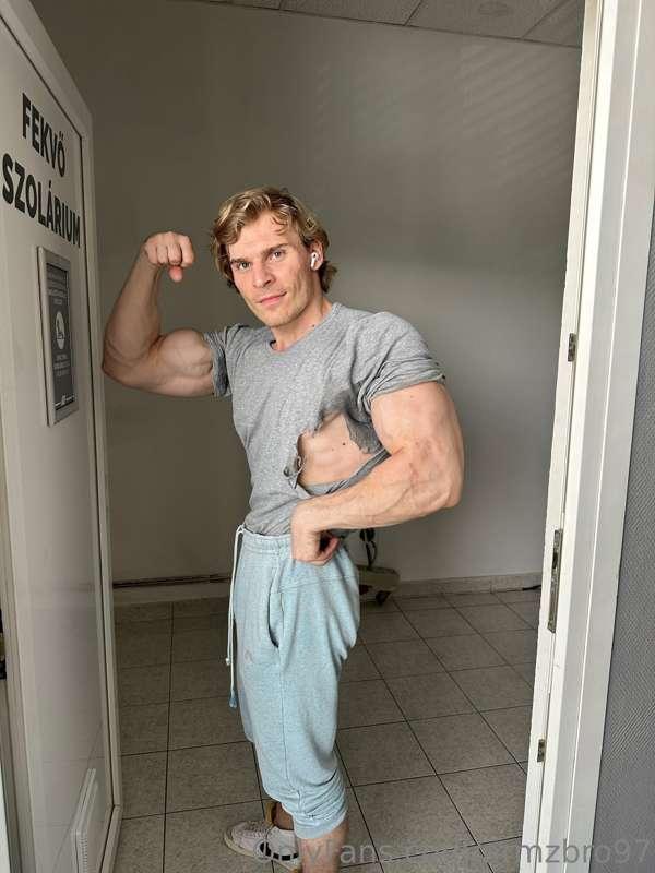 armzbro97 image #2