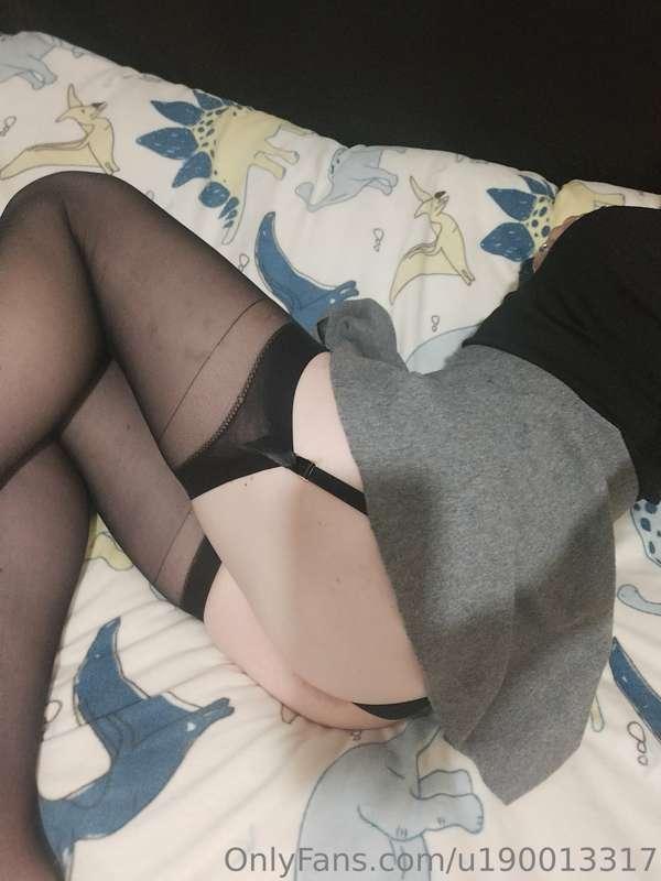 🍑 Who wants to come play with me!?!?! 🍑