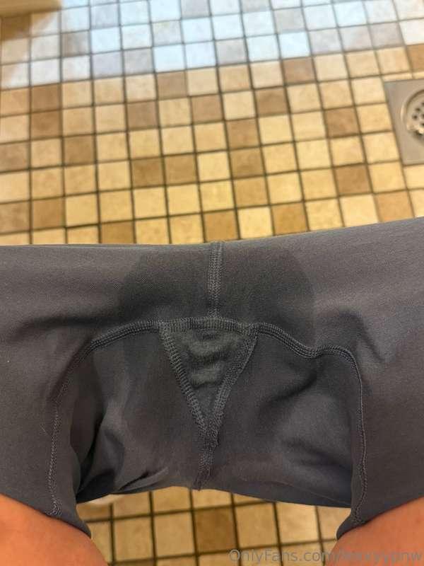 Who wants my sweaty yoga pants? 😆$100