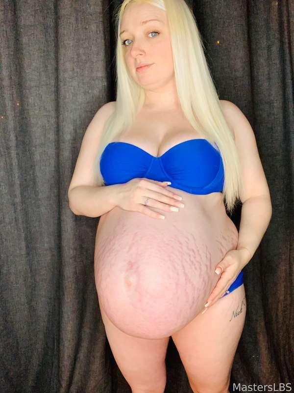 Hey everyone :) hope you're having a good day 

#fyp #pregnant #bigtits #bigboobs #preggo #bump #mom #mommy #mum #mummy