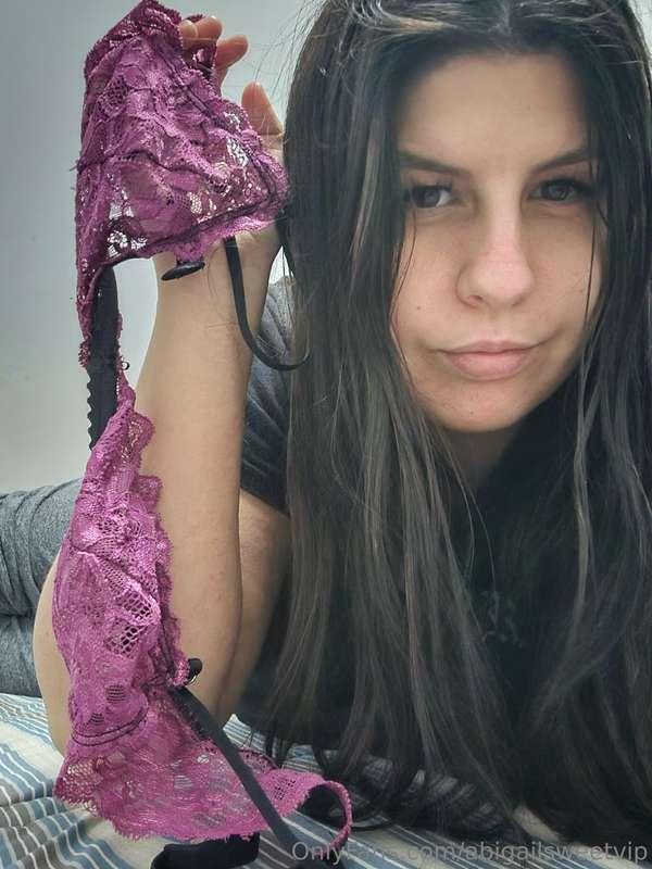 You can choose my color pantie and ask me for a custom video..