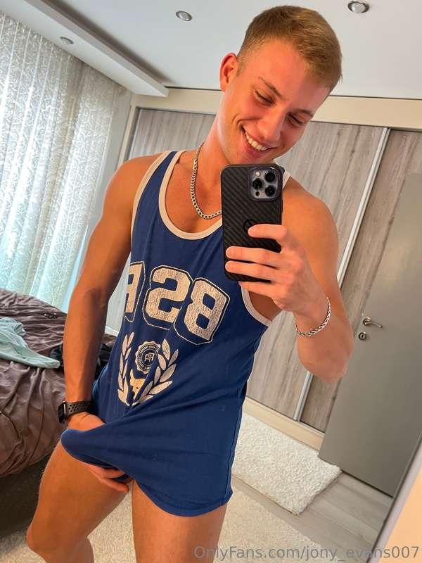 U make every part of me so hot and hard🔥🔥🔥