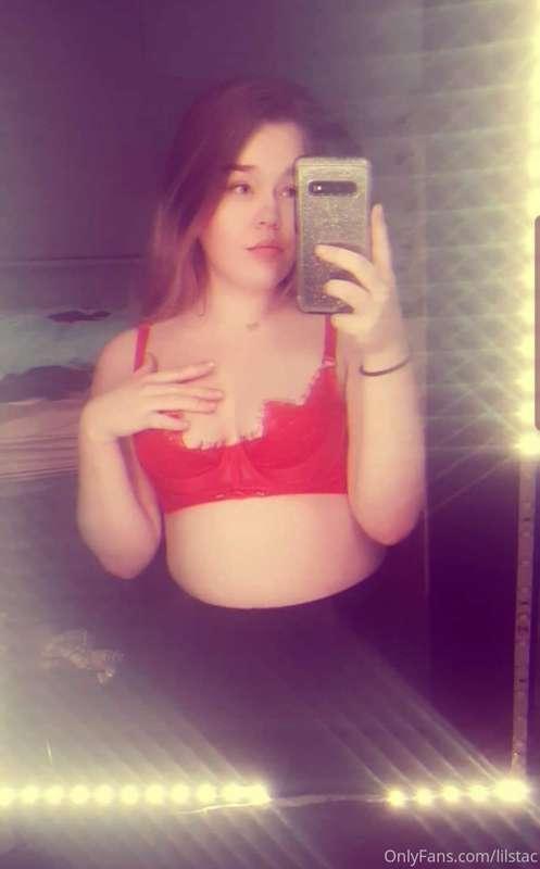 𝐿𝑜𝑜𝓀 𝒶𝓉 𝓉𝒽𝒾𝓈 𝒷𝑒𝒶𝓊𝓉𝓎! 𝒮𝒽𝑒'𝓈 𝒶𝒷𝓈𝑜𝓁𝓊𝓉𝑒𝓁𝓎 𝓈𝓉𝓊𝓃𝓃𝒾𝓃𝑔 𝒶𝓃𝒹 𝓅𝑒𝓇𝒻𝑒𝒸𝓉 𝒻..