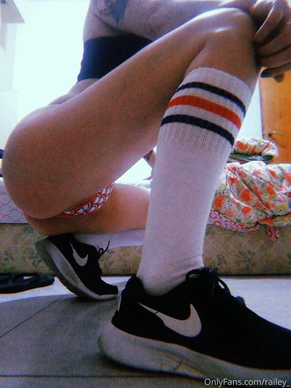 Don't forget that you can also follow me on instagram https:..