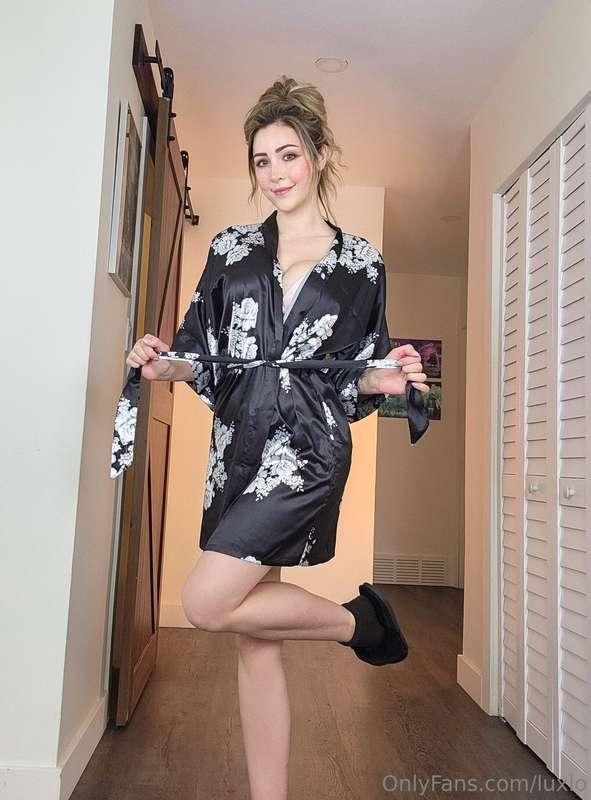 practicing being a housecoat flasher. how'd I do?