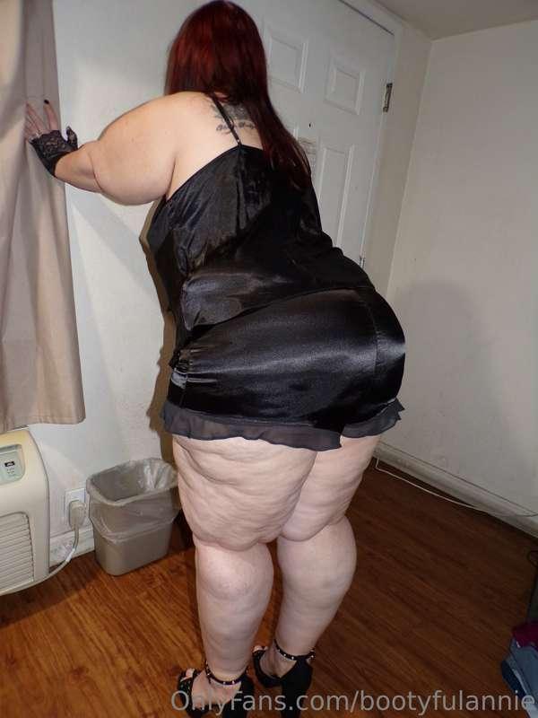 bootyfulannie image #2