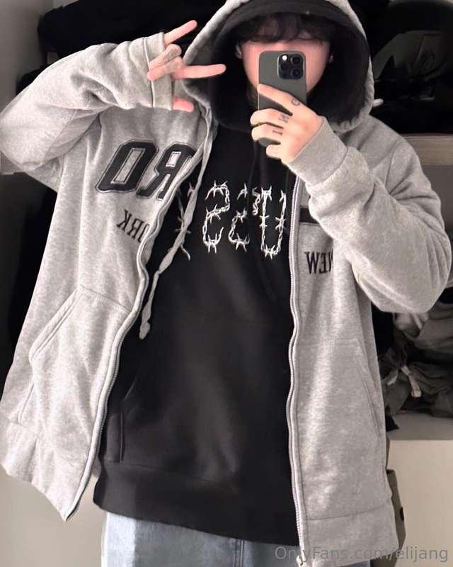 Love this fit 🖤