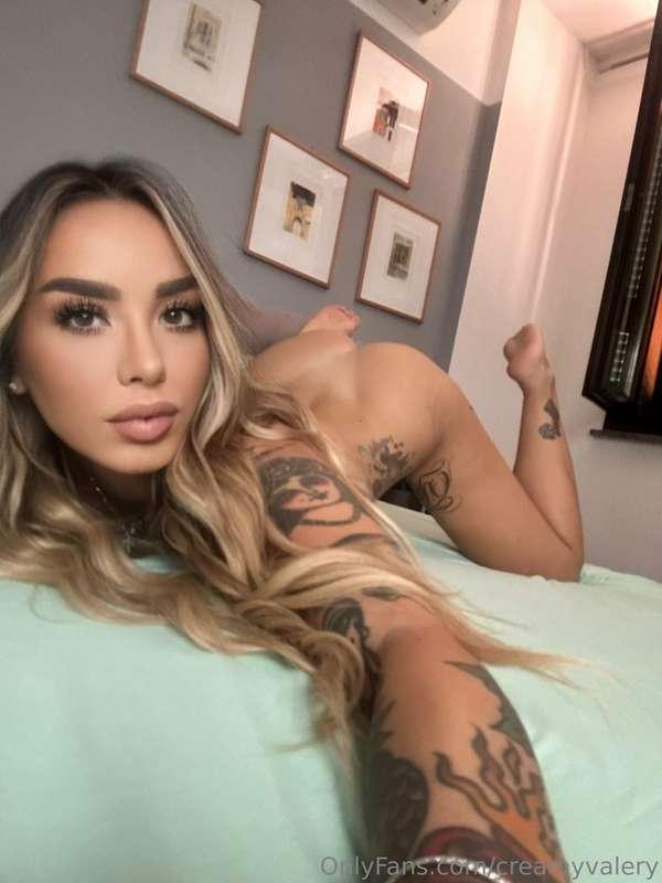 Treat me like a Queen 👑 you’ll always make me CREAM 🥛