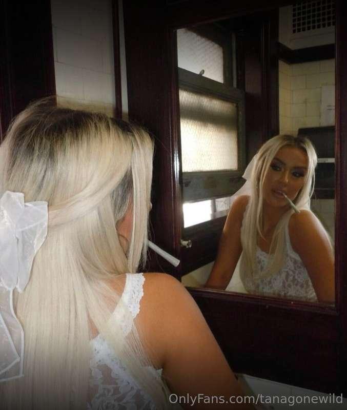 grwm to smoke this joint 🍃💨 