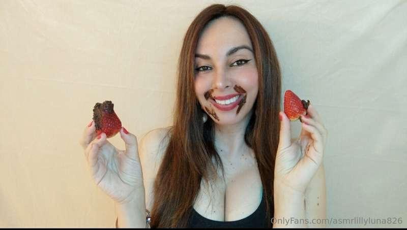 asmrlillyluna826 image #0