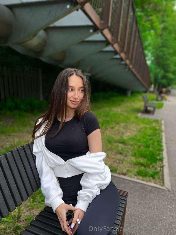 Recently, I thought about how strangely the brain works.You ..