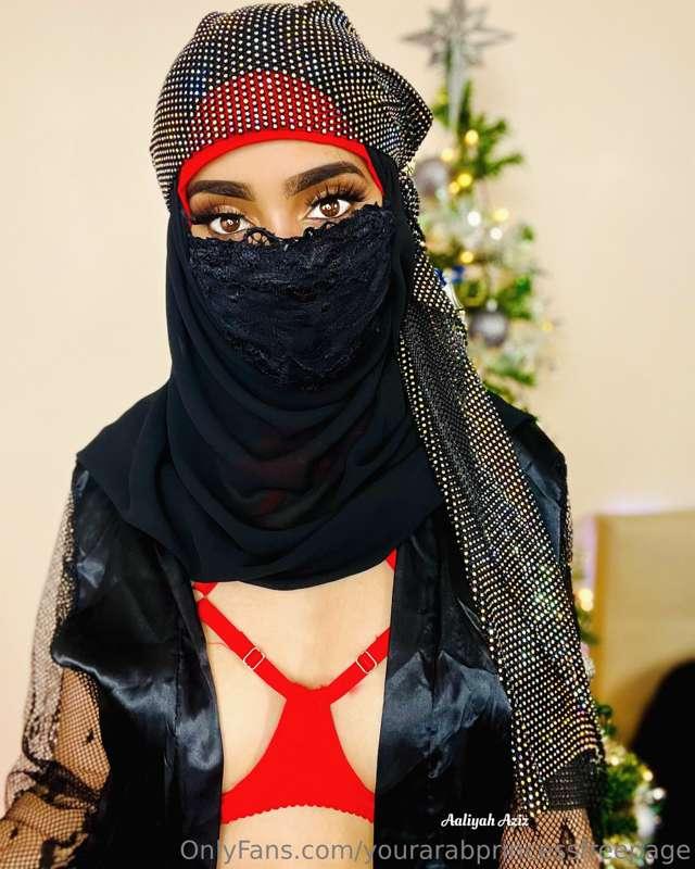 Posted the XXX Versions on my VIP page!
@yourarabprincess