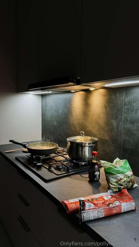 Sometimes I'm really lazy about cooking food...maybe I shoul..
