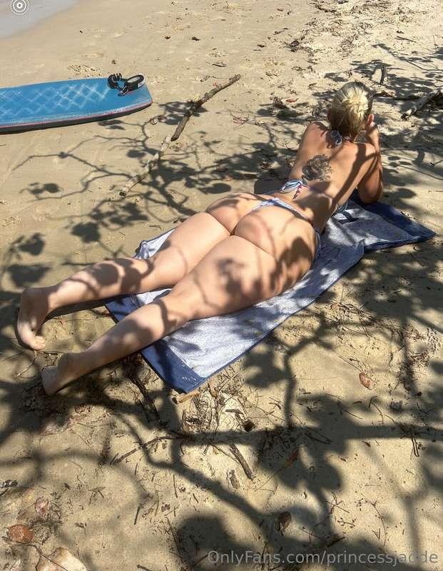 U pumping and dumping in this fat ass? 