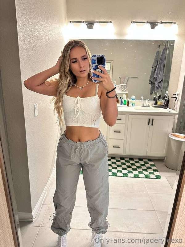 will you take me to a brewery in this outfit? 🍻❤️🔥