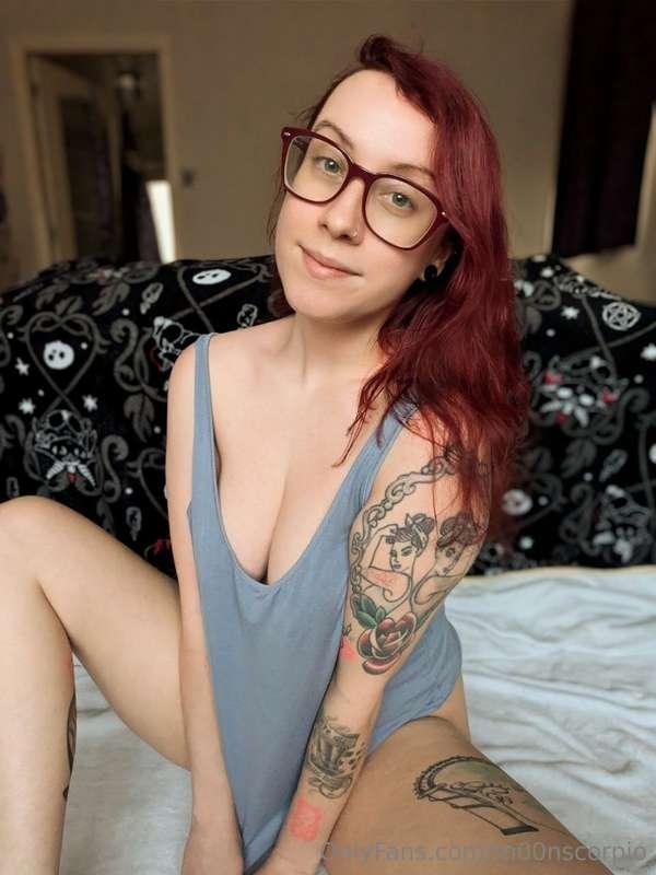 If you love British redheads it's time to introduce you to @..