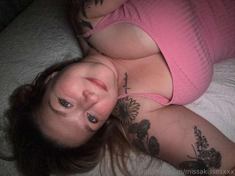 A very sleepy momma! 🫶🏻🫶🏻🫶🏻🫶🏻 good night🥰