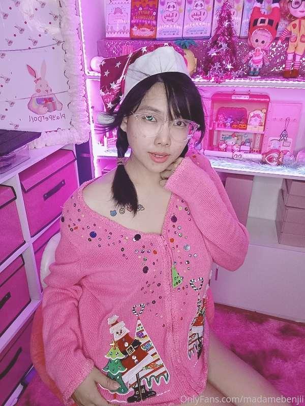 I crazy pink colour ❤️
💗My Santa is a pink 💗
Tips gift for m..