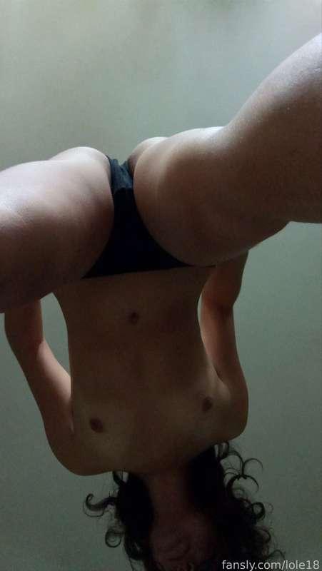 lole18 image #3