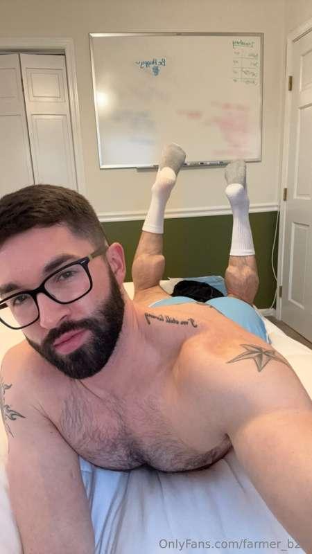 Who wants more foot content? 😈