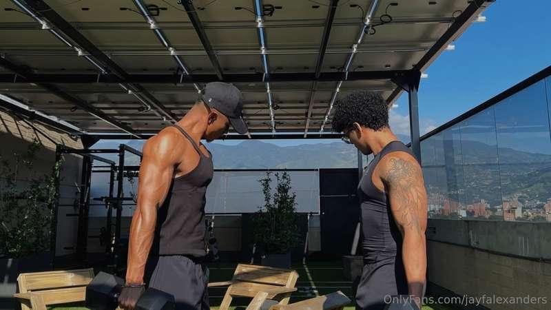 TWO FOR ONE💪🏽Scenes with @danielzambrano Daniel is easily on..