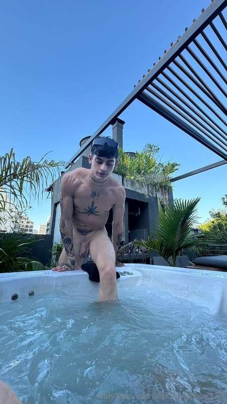 🥵🥵¿Vamos adentro? 💦💦💦
