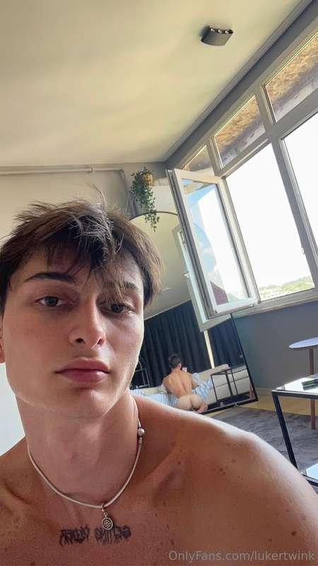 😋😋