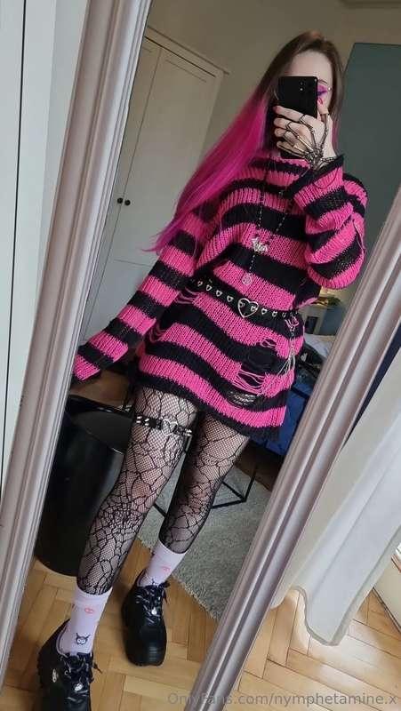 Hi everyone 💕 I noticed I had never posted my cover pic in f..