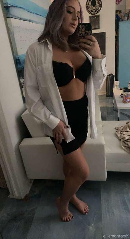 ellie_monroe69 image #1