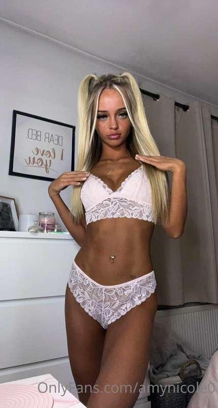 Boo🎀What do you think of my new outfit?💗