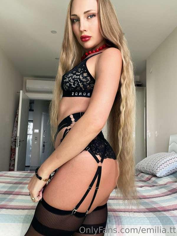 I want to be your promise of something hot, crazy and satisf..
