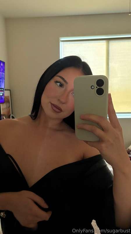 Who’s up for fun? DM me and let’s play 😈💋