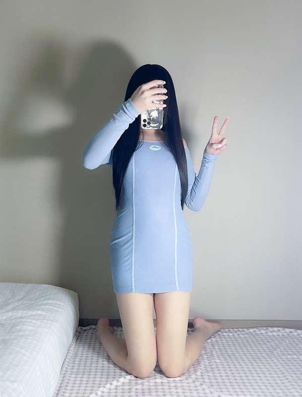 水色のボディコンドレスを着てみた！하늘색 바디콘 드레스 입어봤어💙
